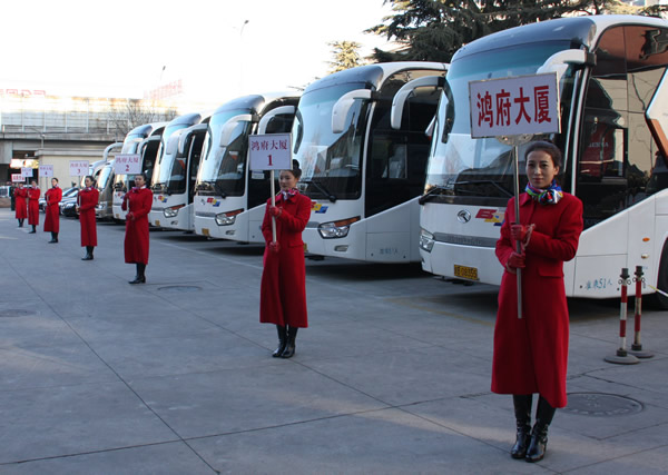 我院大学生志愿者为全国“两会”服务赢得赞誉