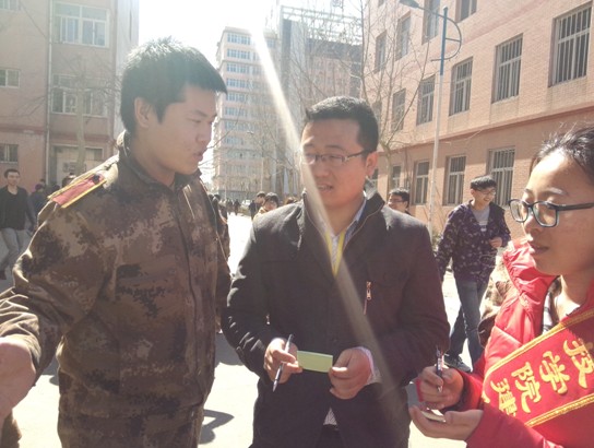 建筑工程系学生举办3.15公益宣传活动 第 1 张