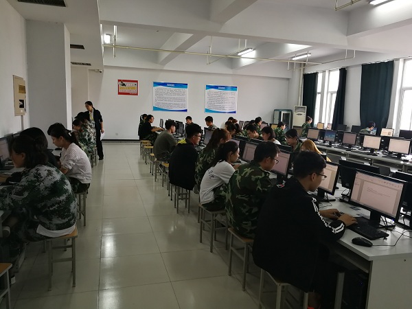 公共课部举办英语写作和阅读大赛 第 1 张