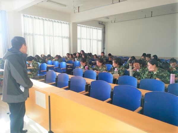 春夏作息时间调整刘金宪主任带队进行教学检查 第 3 张