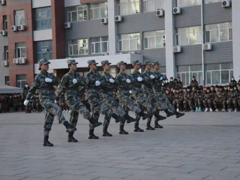 best365体育官网登录入口开展国家公祭日纪念活动暨大型队列会操评比