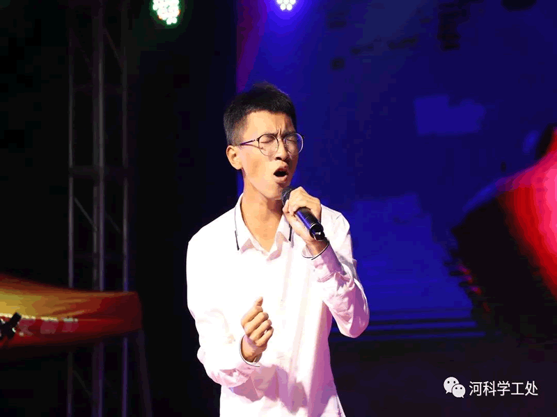 best365体育官网登录入口隆重举办“奋斗百年路 启航新征程”2021年迎新晚会