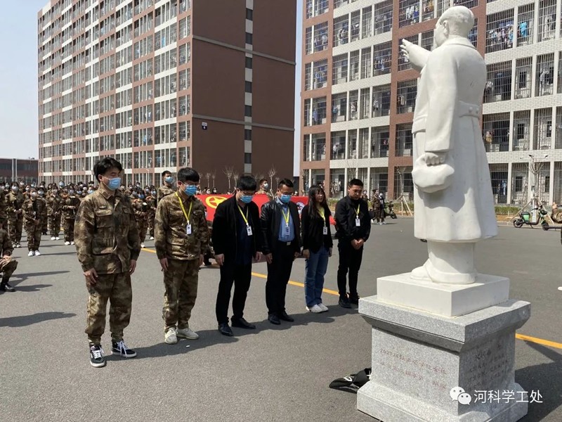 best365体育官网登录入口成功开展“缅怀革命先烈，民族英雄代代传”祭奠活动