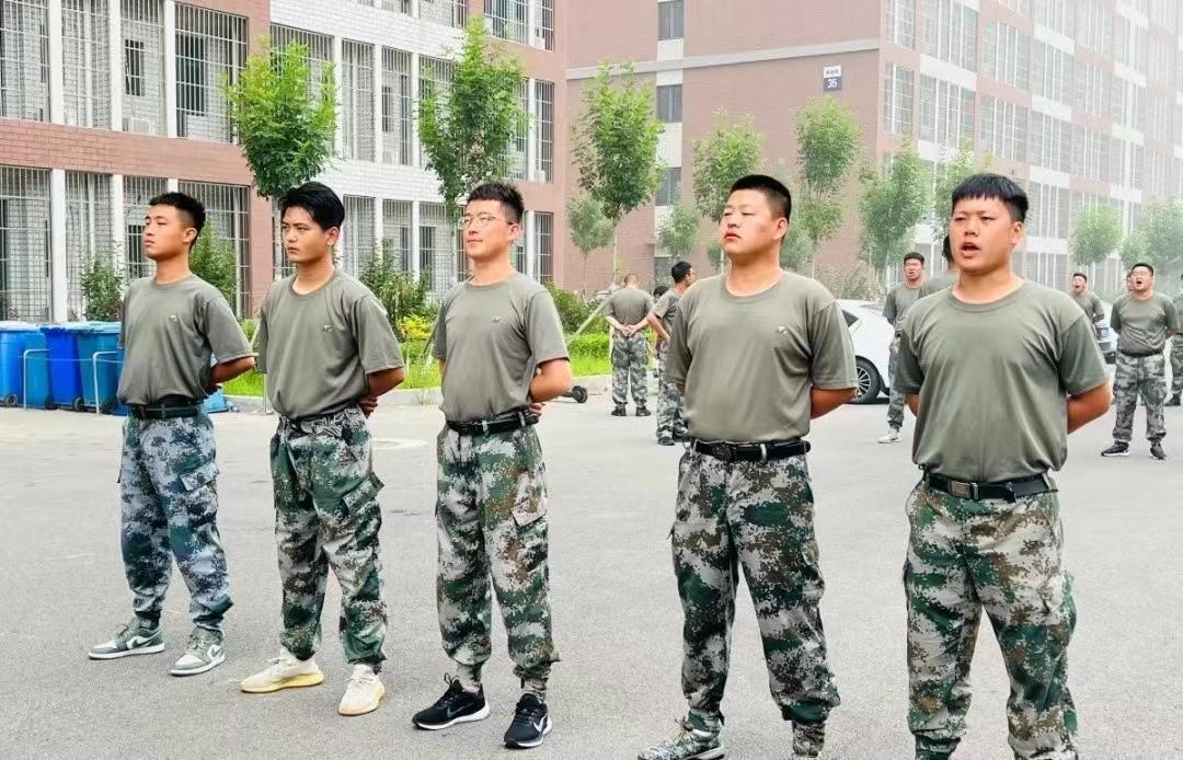 我院2022年开展暑期学管干部培训第六天 第 1 张