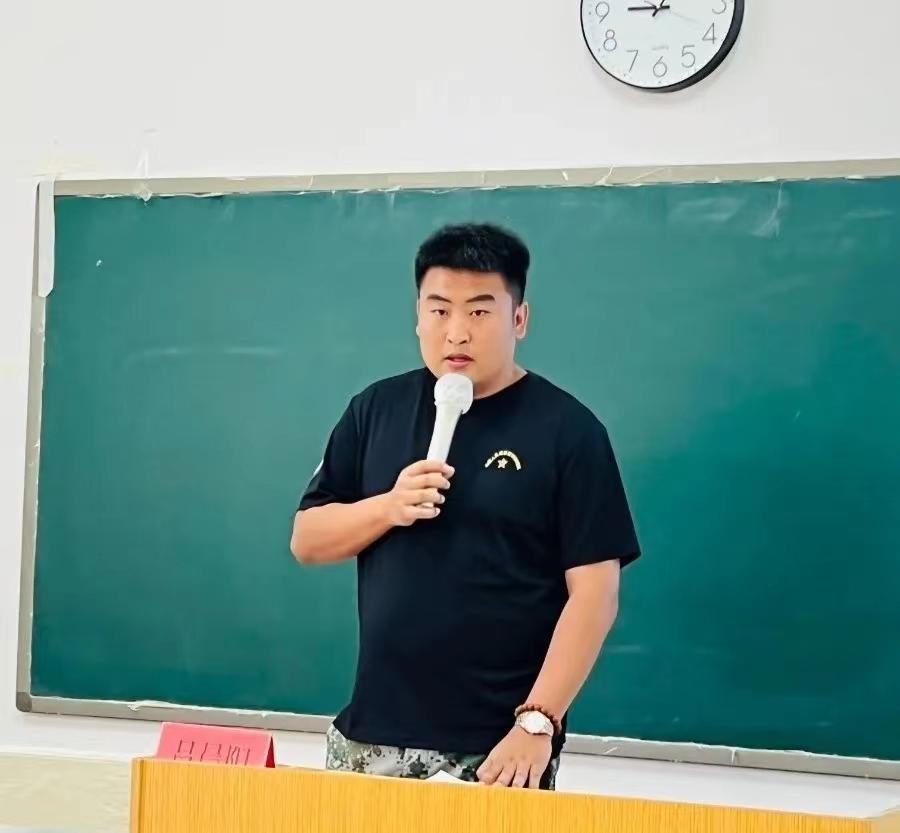 我院2022年开展暑期学管干部培训第六天 第 15 张