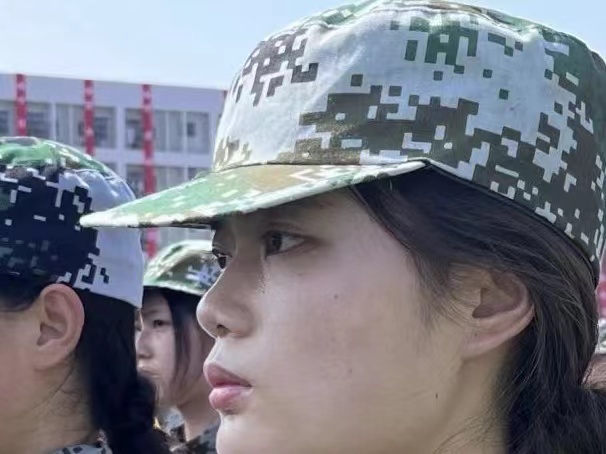 我院2022级新生军训四