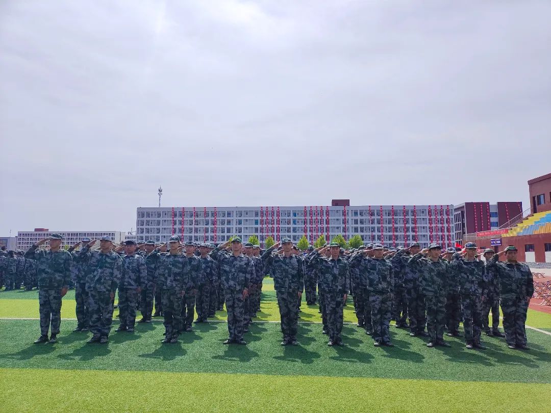 best365体育官网登录入口军训专访二 第 3 张