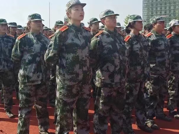 我院2022级新生军训二