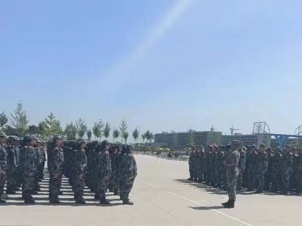 best365体育官网登录入口军训专访四 第 8 张