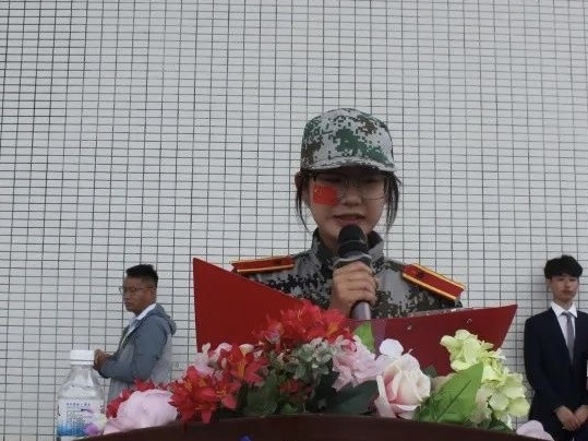 best365体育官网登录入口隆重举行2022年新生军训结营式暨开学典礼