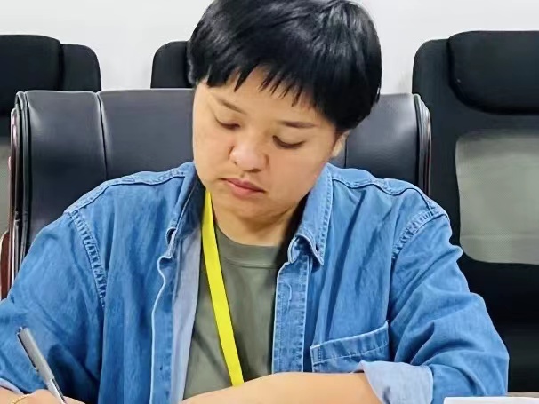 best365体育官网登录入口学工系统召开疫情防控和安全稳定工作部署会议