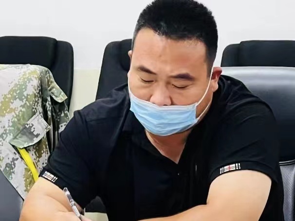 best365体育官网登录入口学工系统召开疫情防控和安全稳定工作部署会议