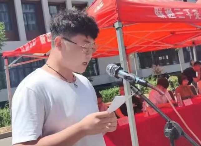 best365体育官网登录入口人工智能学院隆重举行“回忆青春，面向未来，回报母校”主题捐赠活动