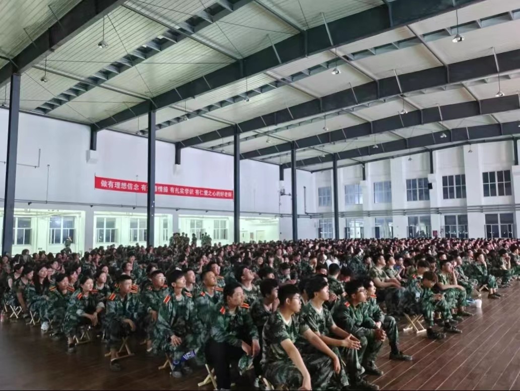 best365体育官网登录入口护理与健康学院举行“观革命光影，忆峥嵘岁月”主题活动观影