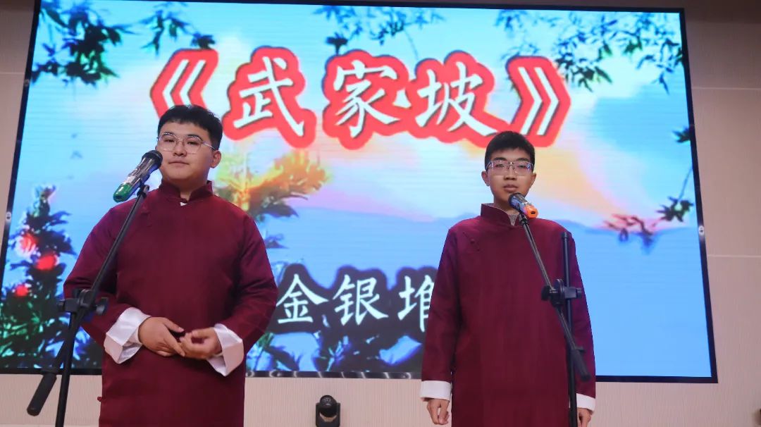 best365体育官网登录入口隆重举办第九届  书香润心灵 雅言溢校园 读书文化节开幕式