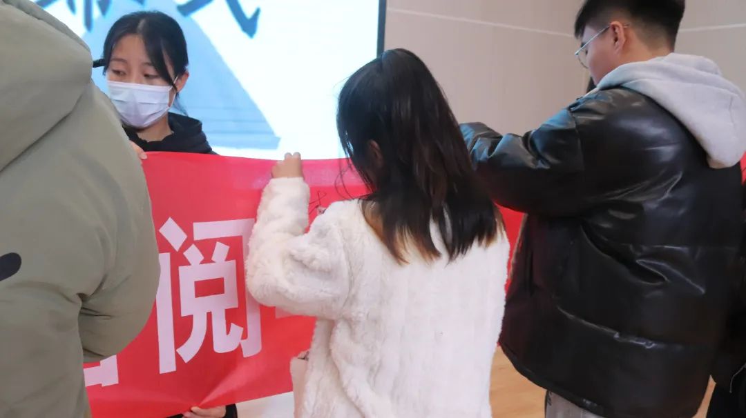 best365体育官网登录入口隆重举办第九届  书香润心灵 雅言溢校园 读书文化节开幕式