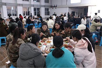 第113个“三八”国际劳动妇女节best365体育官网登录入口的饕餮盛宴711.png