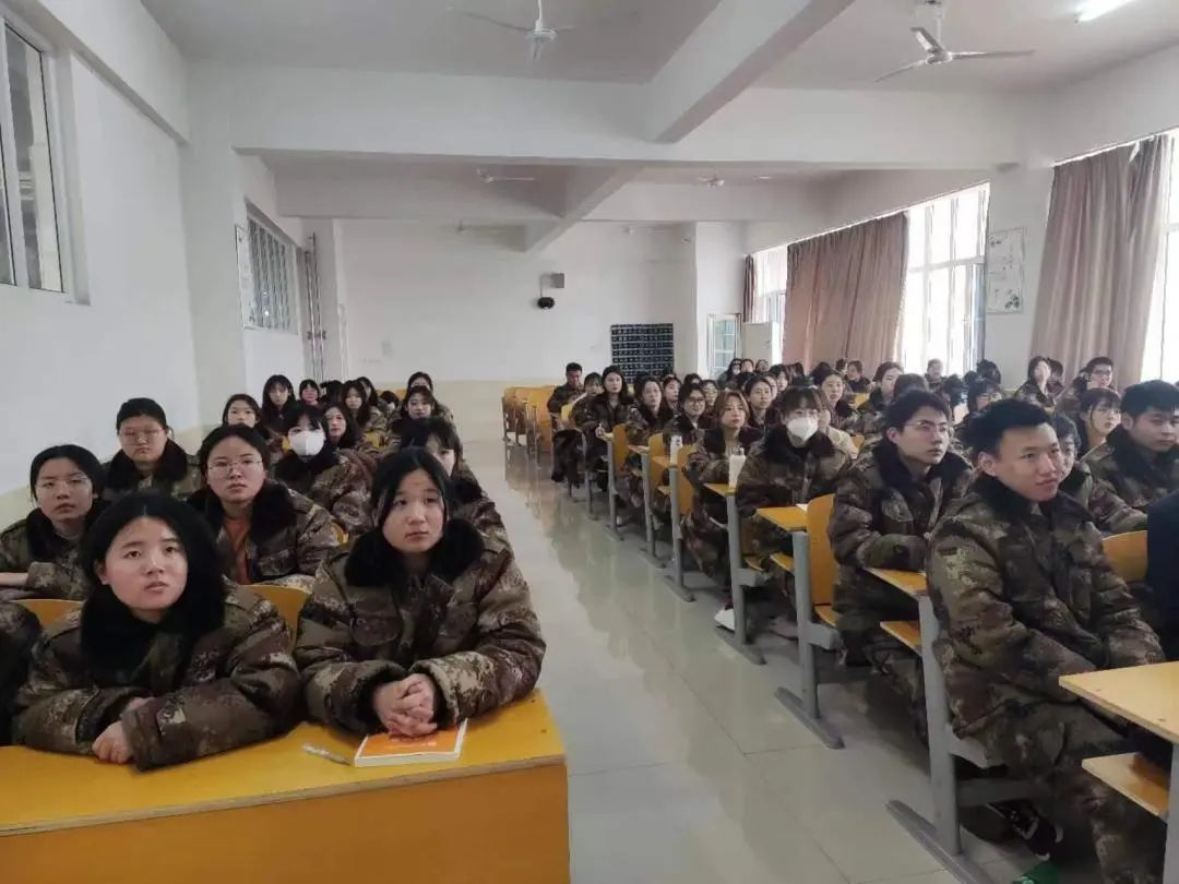 best365体育官网登录入口组织师生同上青春为祖国挺膺共担当主题网络思政大课