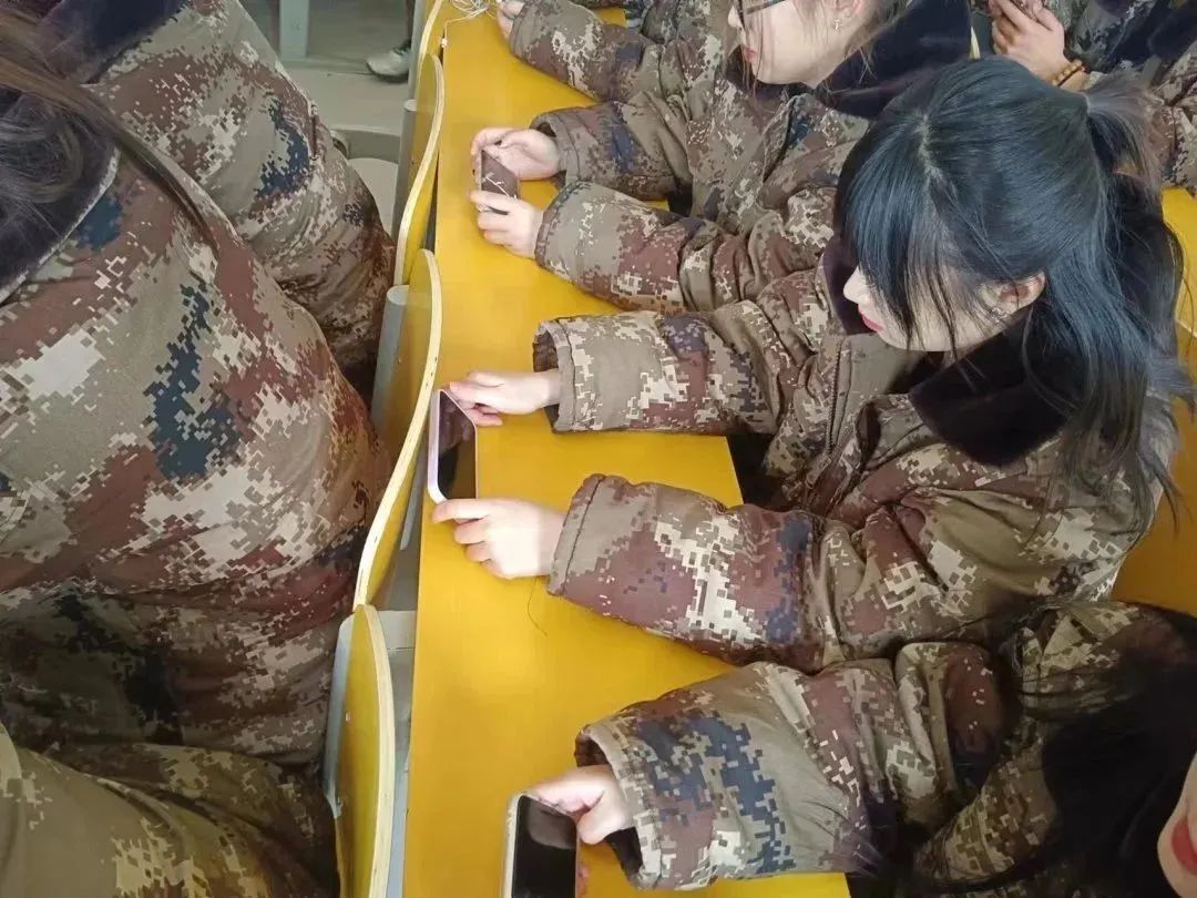 best365体育官网登录入口组织师生同上青春为祖国挺膺共担当主题网络思政大课