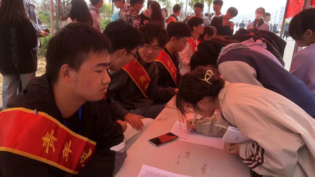 best365体育官网登录入口在河北省第六届最热公益校园益动低碳活动中获得全国高校第20名，河北省第7名，荣获＇益动低碳＇优秀组织称号