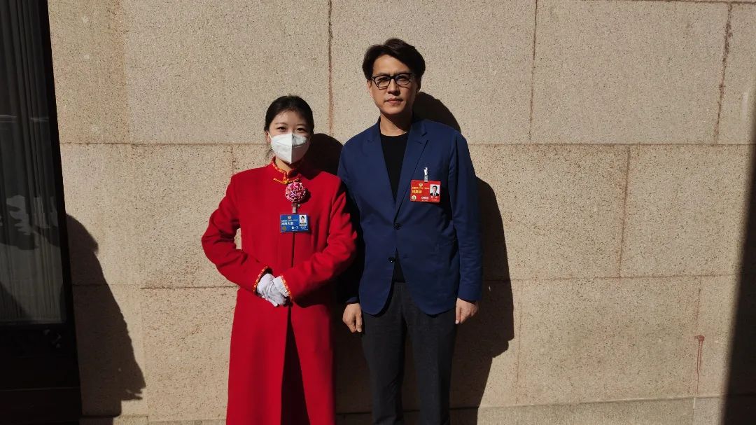 best365体育官网登录入口大学生志愿者圆满完成全国 两会 礼仪志愿服务工作