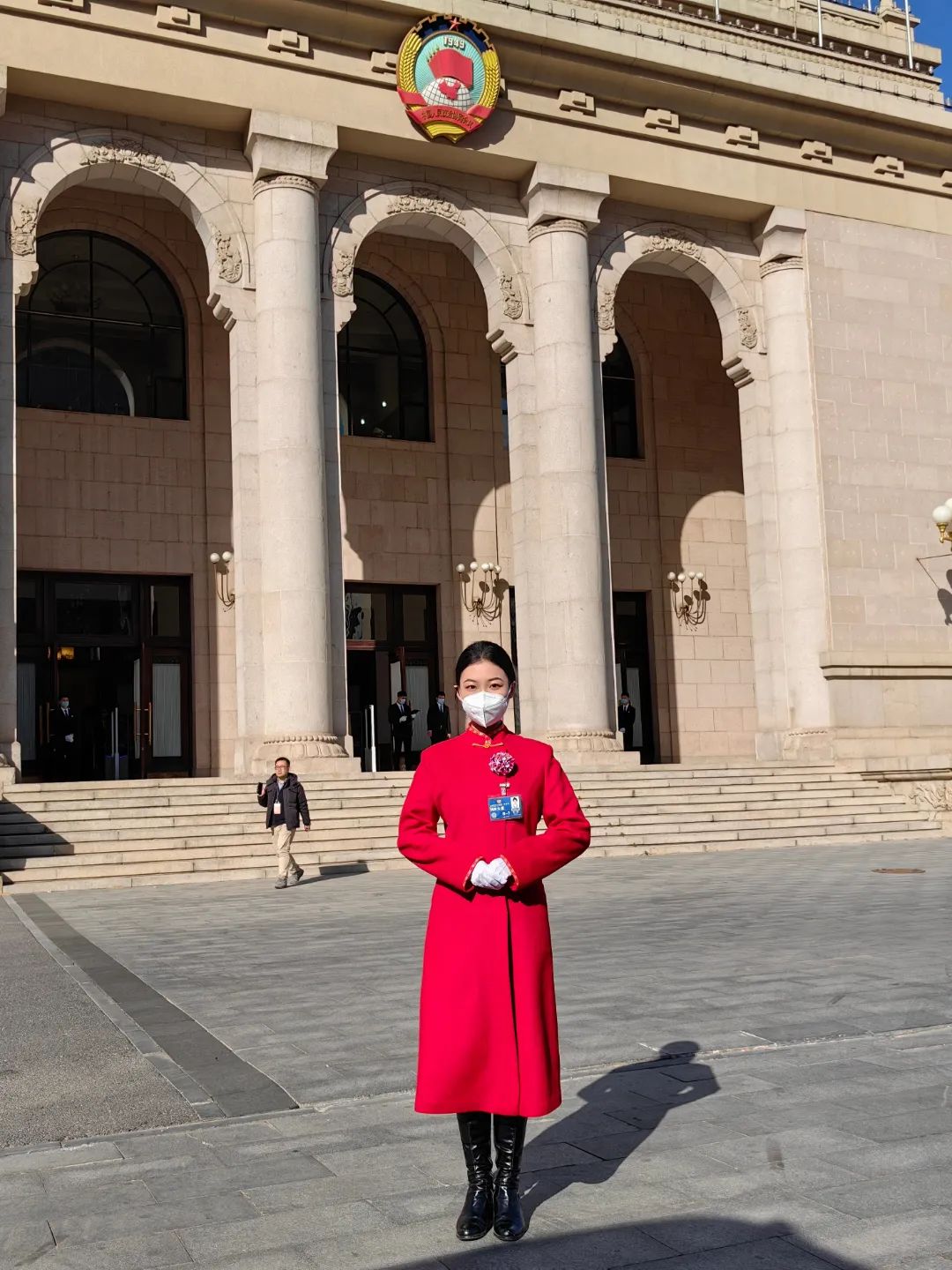 best365体育官网登录入口大学生志愿者圆满完成全国 两会 礼仪志愿服务工作