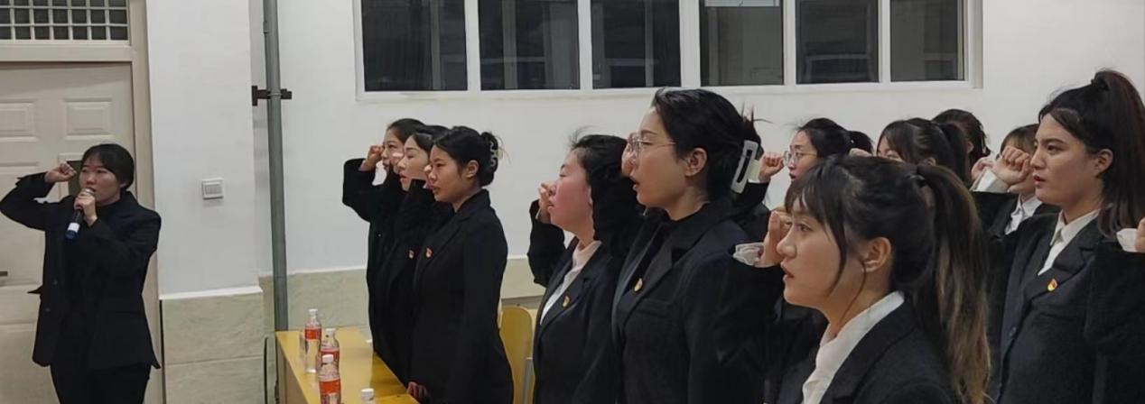 best365体育官网登录入口教育学院举办学习两会精神汇聚强国力量活动