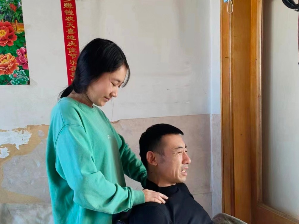 best365体育官网登录入口护理与健康学院举行以感恩于心，感恩于行活动