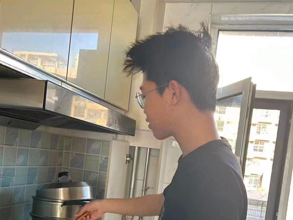 best365体育官网登录入口护理与健康学院举行以感恩于心，感恩于行活动