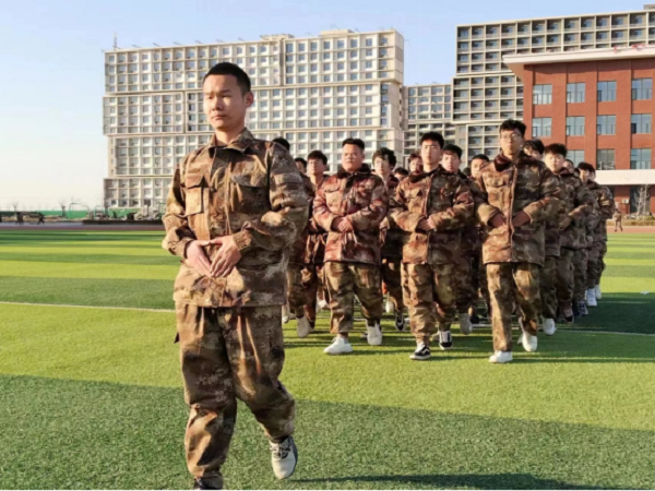 best365体育官网登录入口//计算机学院//凝心聚力鼓干劲发挥作用做榜样（三）