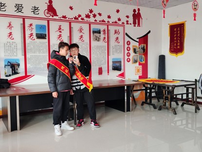best365体育官网登录入口建筑工程管理学院举行“牵手夕阳红，温暖老人心”活动