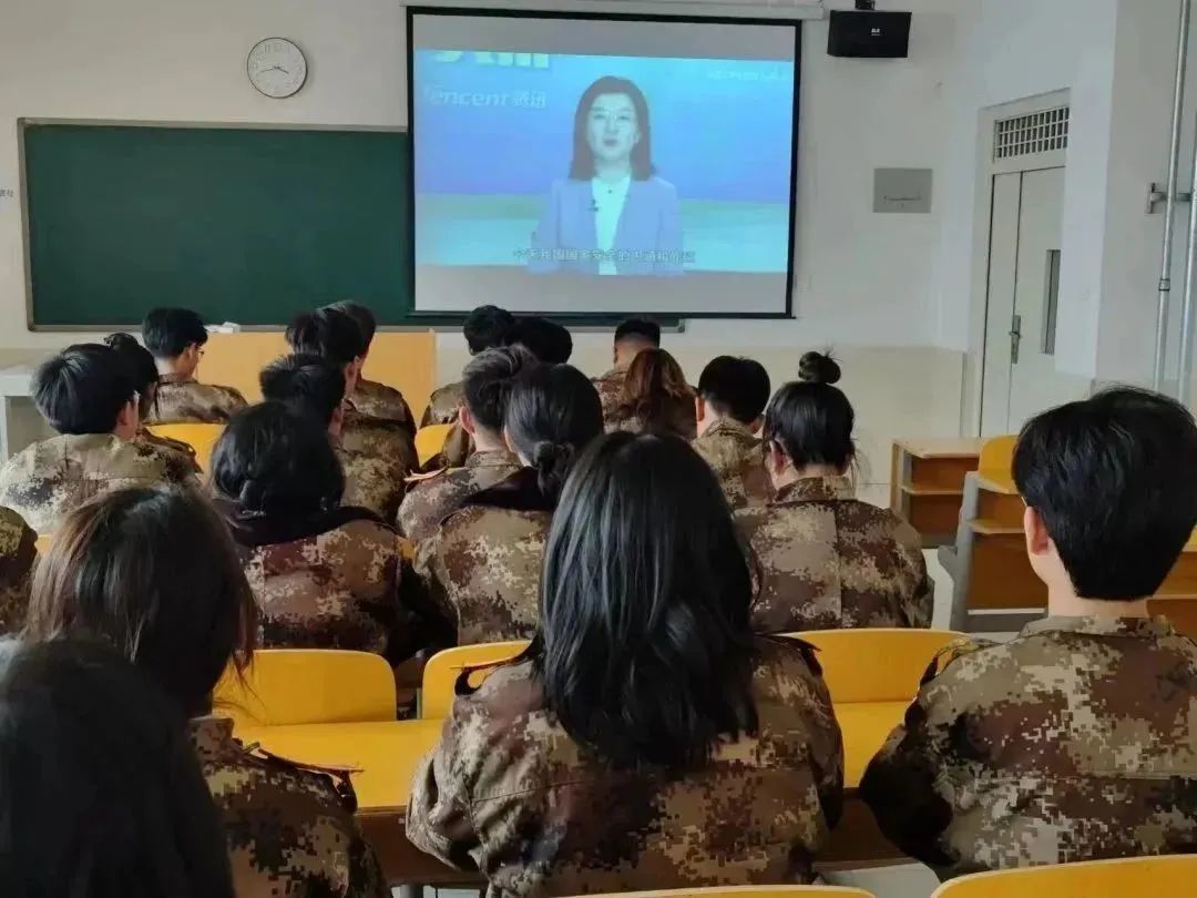best365体育官网登录入口组织全校师生同上一堂国家安全教育课