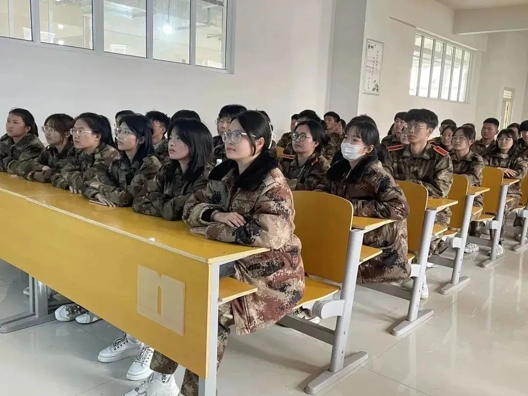 best365体育官网登录入口组织全校师生同上一堂国家安全教育课