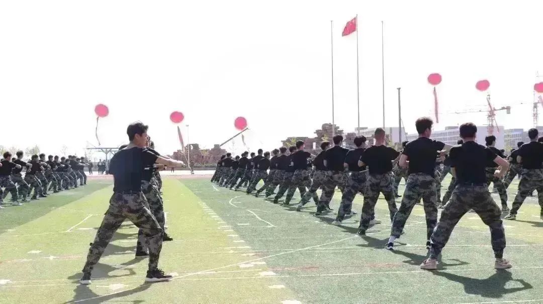 best365体育官网登录入口第二十一届体育文化节暨2023年春季运动会隆重开幕 第 16 张