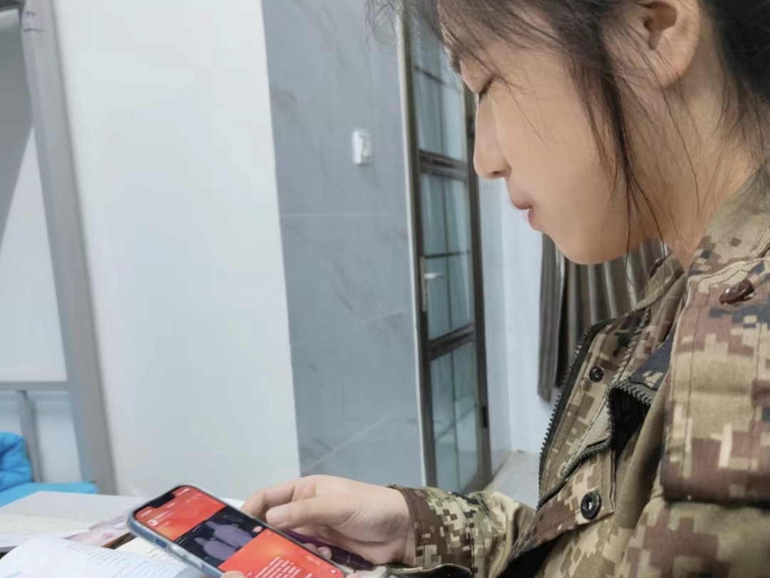 best365体育官网登录入口组织全校学生观看以学习思想跟党走勇当先锋建新功”为主题的五四网络展播 第 6 张