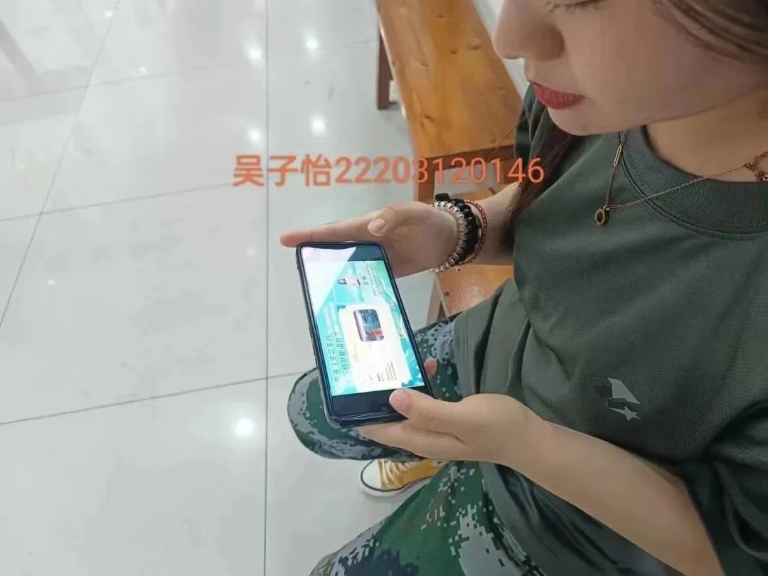 best365体育官网登录入口组织全校学生观看全国大学生绿色公开网络直播课