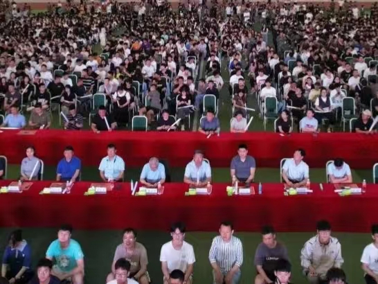 best365体育官网登录入口隆重举办欢送2023届毕业生文艺晚会