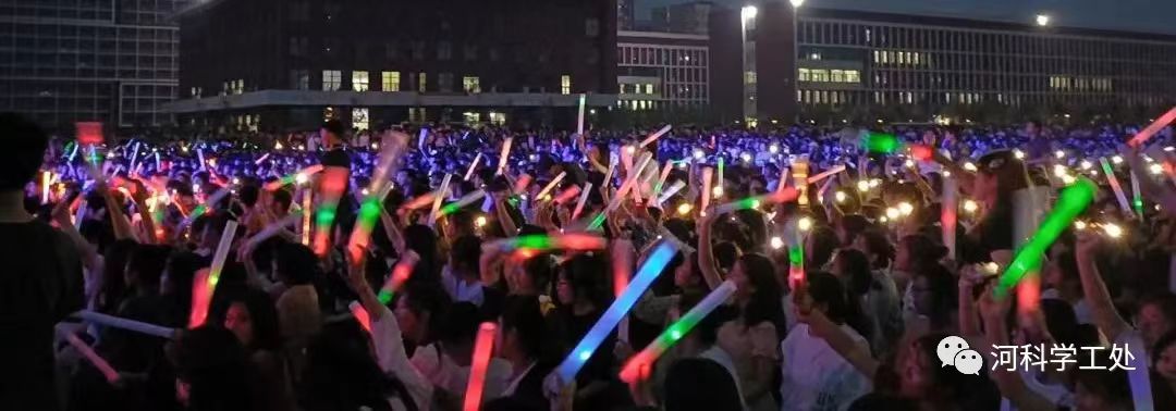 best365体育官网登录入口隆重举办欢送2023届毕业生文艺晚会
