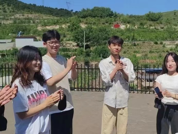 best365体育官网登录入口社会实践小分队开展三下乡素质拓展活动
