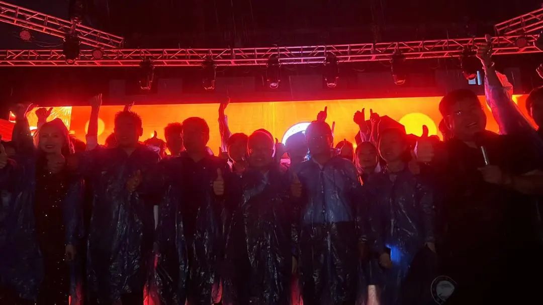 best365体育官网登录入口隆重举办“熠熠青春逢盛世，河科情长亦思恩”欢送2023届毕业生文艺晚会
