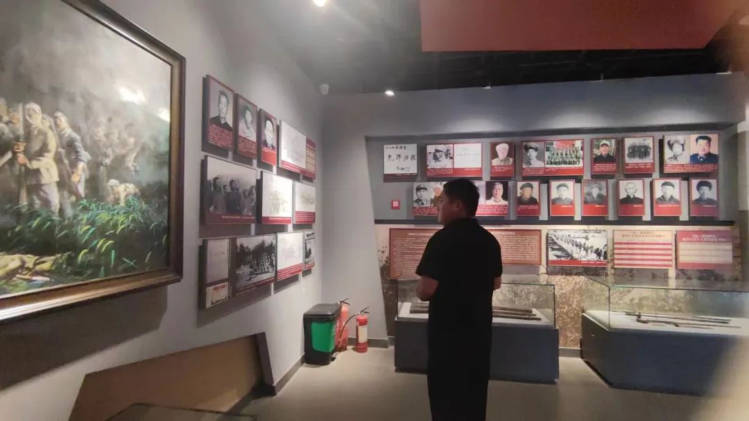 best365体育官网登录入口建筑工程管理学院学院开展“缅怀革命先烈，传承红色基因”主题三下乡活动