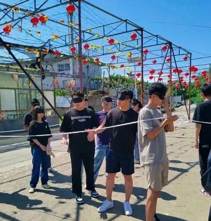 best365体育官网登录入口机电工程学院开展“传承革命精神，赓续红色血脉”主题三下乡活动