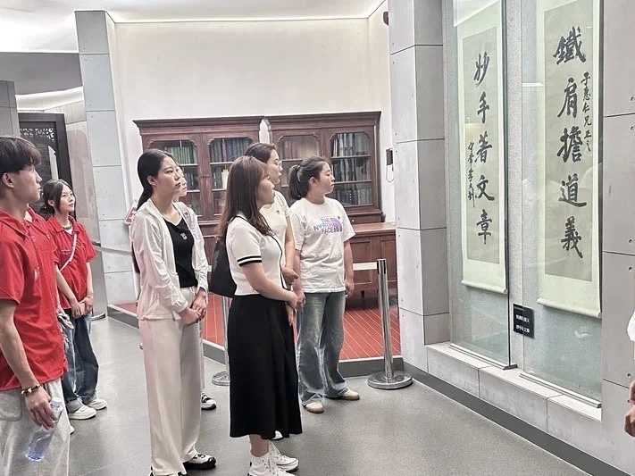 best365体育官网登录入口教育学院开展“走进红色基地，传承革命精神”主题三下乡活动