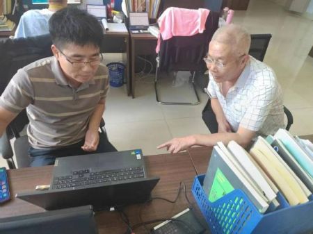 开学教案检查工作 保证授课顺利进行