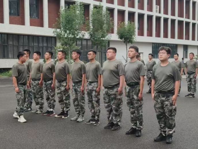 我院2023年暑期学管干部培训第一天