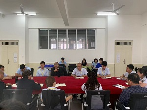 best365体育官网登录入口汽车工程学院召开“服务意识、工作态度、履职尽责大讨论活动第三阶段会议