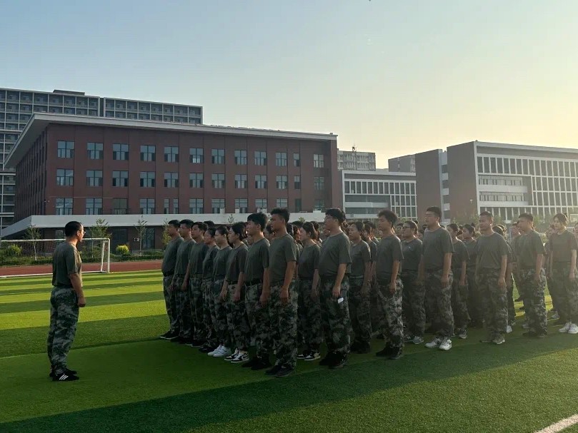 我院2023年暑期学管干部培训第五天暨培训成果汇报 第 2 张