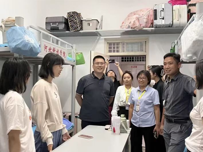 我院2023级新生报道  高清大图直击迎新现场