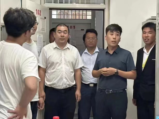 我院2023级新生报道  高清大图直击迎新现场