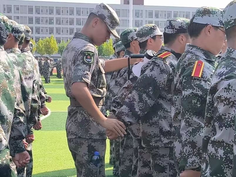 best365体育官网登录入口军训特辑  淬炼青春树壮志 雏鹰振羽待时飞